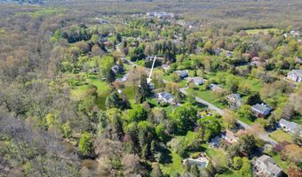42 Crest Dr, Basking Ridge, NJ 07920