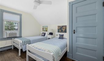 7 Pleasant Vw, Jamestown, RI 02835