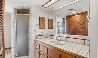 1722 N Myers Rd, Apache, OK 73006