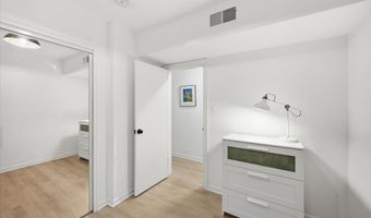 55 SKYHILL Rd 101, Alexandria, VA 22314