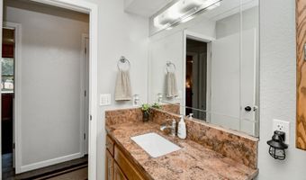1004 Baretta Ct, Aurora, MO 65605