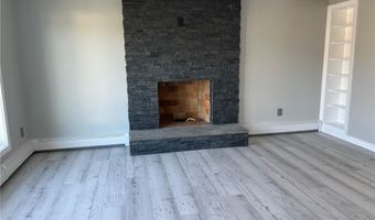 55 Brookfield Dr, Cranston, RI 02920