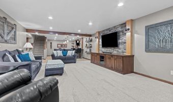 W5982 STRAWFLOWER Drive, Appleton, WI 54915