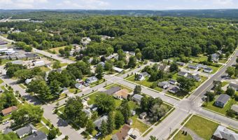1012 Bartlett Ave, Altoona, WI 54720