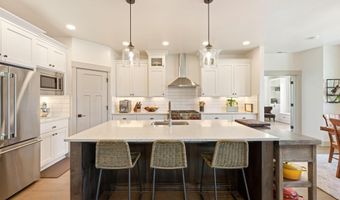 2005 NW Glassow Dr, Bend, OR 97703