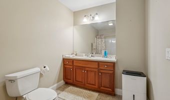 2 Logans Way, Danbury, CT 06811