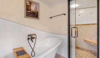 287 Gibbs Ave, Newport, RI 02840