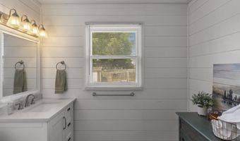 102 McConkey Ave, Barboursville, WV 25504