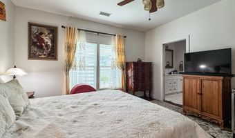 242 15th St, Apalachicola, FL 32320