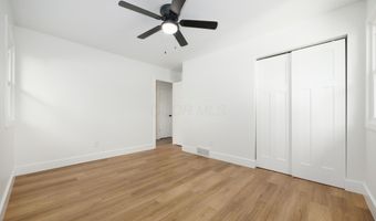 6174 Sunny Vale Dr, Columbus, OH 43228