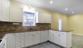 93 North Dr, Almo, KY 42020