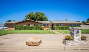 812 1st St, Abernathy, TX 79311