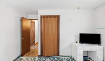 42 Charles Ave, Charlestown, RI 02813