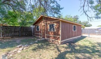 942 E North 12th St, Abilene, TX 79601