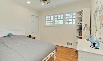 4605 VALERIE Ct, Annandale, VA 22003