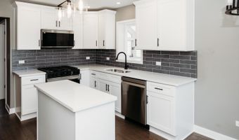 4344 W Linecrest Dr, Alsip, IL 60803