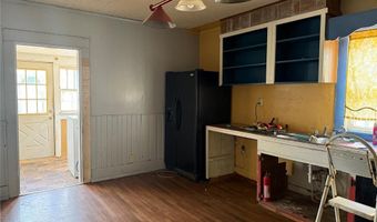 711 E Walnut St, Altus, OK 73521