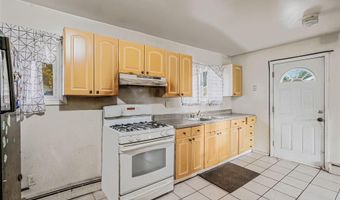 38 Somerset Rd E, Amityville, NY 11701