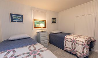18 Julian St, Sebago, ME 04029