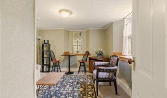 56 Bateman Ave 1, Newport, RI 02840