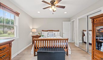 11400 DUNDEE Dr, Bowie, MD 20721