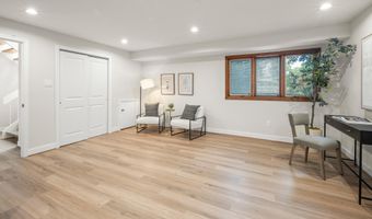 3201 CUNNINGHAM Dr, Alexandria, VA 22309
