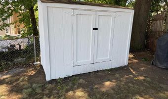 5805 BLAINE Dr, Alexandria, VA 22303