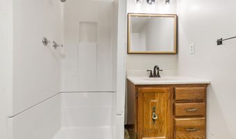 1726 SW 9th Ave, Aberdeen, SD 57401