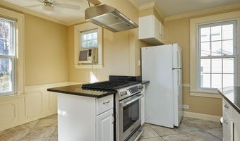 2913 24TH St N, Arlington, VA 22207