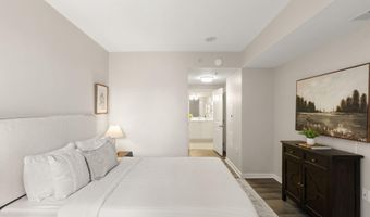 851 N GLEBE Rd 1309, Arlington, VA 22203