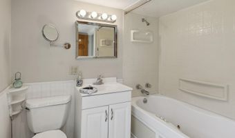 592 Old Stage Rd, Arrowsic, ME 04530