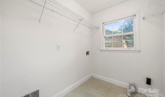 5115 Carriage Drive Cir, Charlotte, NC 28205