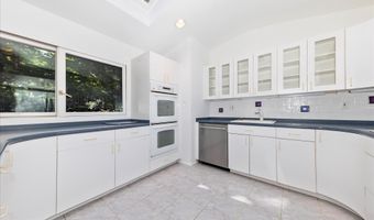 8311 LILLY STONE Dr, Bethesda, MD 20817