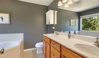 1189 Kevington Dr, Antioch, IL 60002