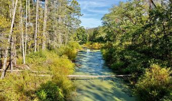 7886 State Highway 3, Alderson, WV 24910