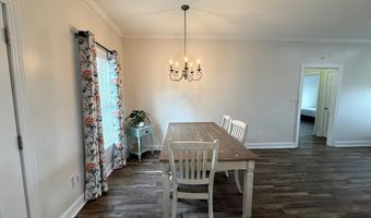 93 Oak Forrest Dr, Adel, GA 31620