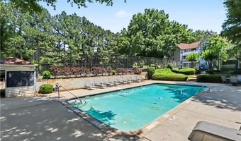 565 Old Cobblestone Trl, Avondale Estates, GA 30002