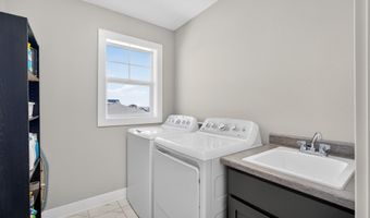 1404 Timberview Dr, Adel, IA 50003