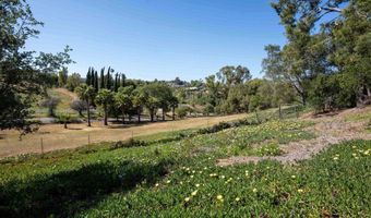 5221 Olive Hill Rd, Fallbrook, CA 92028