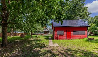 605 Cottage St, Adel, IA 50003