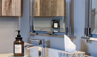 43232 WAYSIDE Cir, Ashburn, VA 20147