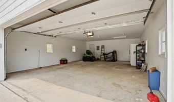 2320 Rice Ridge Ln NE, North Liberty, IA 52317