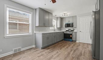 7242 S Honore St, Chicago, IL 60636