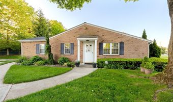 7 Harbor N, Amityville, NY 11701