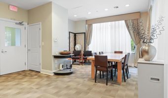 820 N POLLARD St 511, Arlington, VA 22203