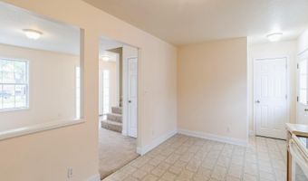 2627 Stange Rd, Ames, IA 50010