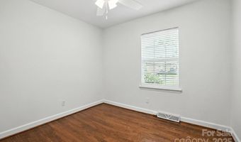 2528 Arnold Dr, Charlotte, NC 28205