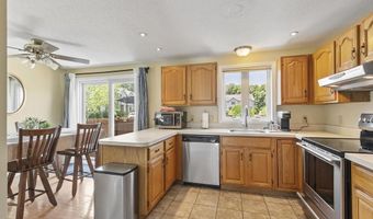55 Littleton Rd 23A, Ayer, MA 01432