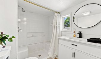 516 Lincoln St, Ainsworth, IA 52201