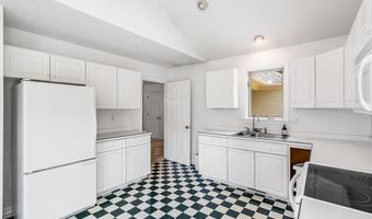 7 St Andrews Dr, Bedford, NH 03110